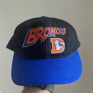 VINTAGE NFL AMERICAN NEEDLE DENVER BRONCOS SNAPBACK HAT